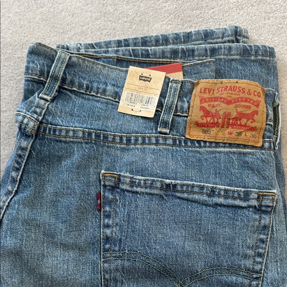 Levi's Classic Bootcut Men's Jeans in Denim Blue